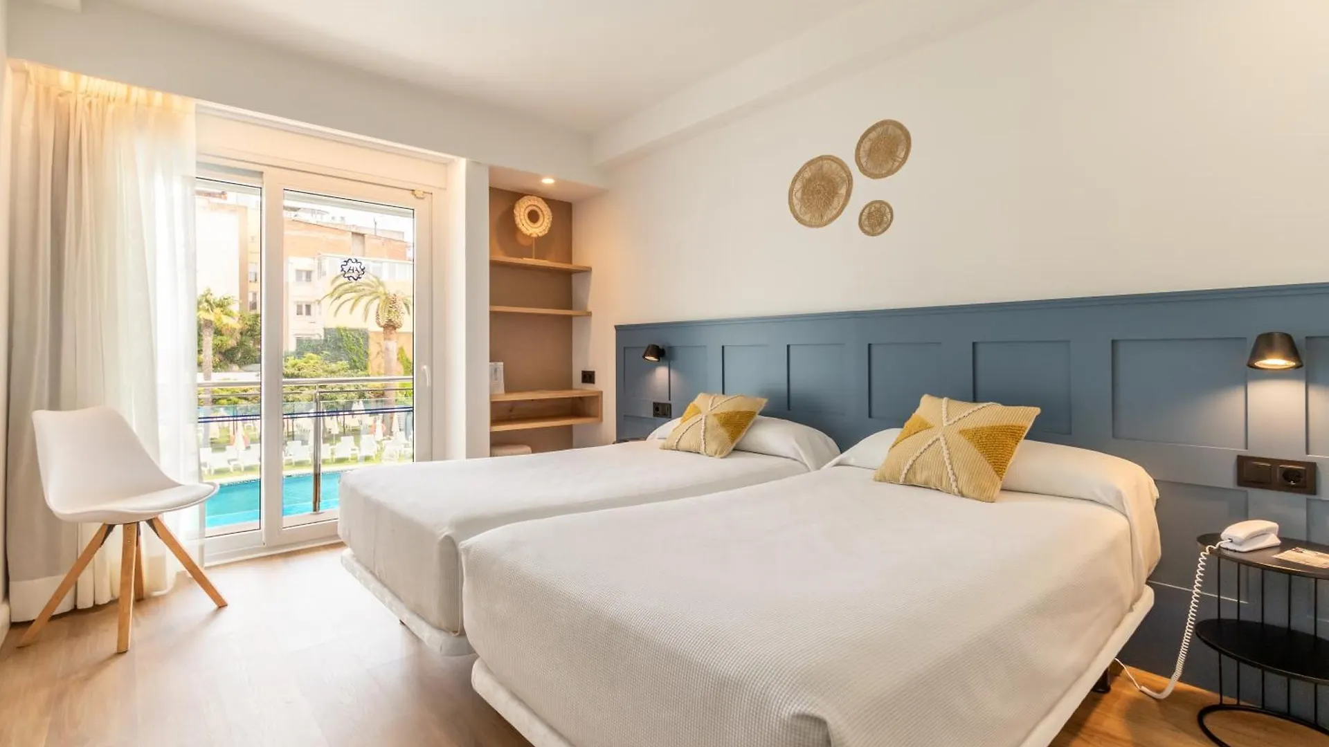Hotel Anabel Lloret de Mar 4*,